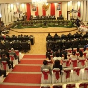 Suasana Sidang paripurna