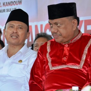 Olly Dondokambey dan Herson Mayulu