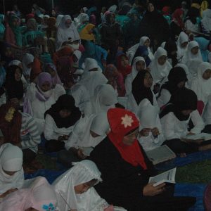 Kegiatan Gerakan Nasional Mengaji di Lapangan Mogolaing Kegiatan Gerakan Nasional Mengaji di Lapangan Mogolaing