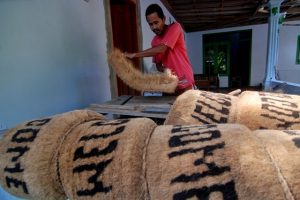 Pemkot Akan Latih Pengrajin Sabut Kelapa