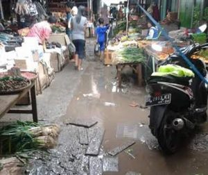 Pasar Imandi Memprihatinkan, Giroth Siap Perjuangkan Pembenahan
