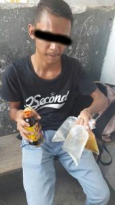 Polres Tahan Anak Sekolah Sedang Minum Miras
