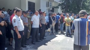 KRAS Demo di Kantor Deprov