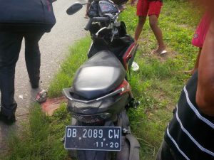 Tabrak Truck, Pengendara Roda Dua Luka-luka