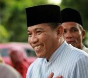 Depri Santuni Puluhan Anak Yatim dan Pegawai Kebersihan
