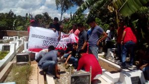 Jenguk Wartawan Sakit Hingga Ziarah ke Makam Mantan Reporter TV One