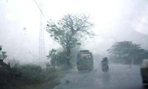 Hujan Disertai Angin Kencang Hantam Bolmut
