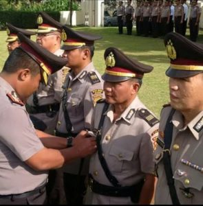 Susana Haru Mewarnai Sertijab Dua Kasat dan Tiga Kapolsek Susana Haru Mewarnai Sertijab Dua Kasat dan Tiga Kapolsek
