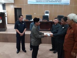 DPRD Boltim Gelar Paripurna Penyampaian LKPJ Tahun 2016 DPRD Boltim Gelar Paripurna Penyampaian LKPJ Tahun 2016