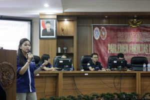 Berkarir di Trisakti, Putri Djelantik Ikut Jejak Sang Ayah