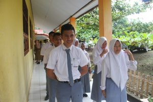 Serahkan Naskah UNKP, Pemkab Bolmong Pantau Pelaksanaan Ujian Sekolah