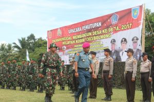 FOTO WADANLANTAMAL VIII MANADO PERIKSA PASUKAN (01)