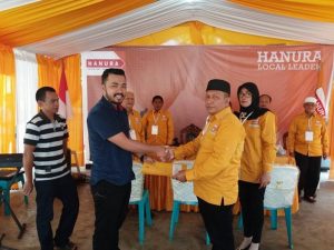 AKM Ambil Formulir Pendaftaran di Hanura