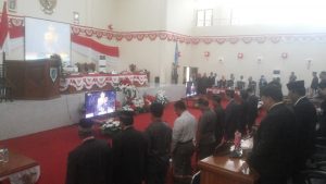 Pemkab dan DPRD Bolmong Ikuti Rapat Paripurna Melalui TV