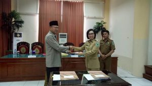 Pemkab Bolsel Terima Aset Dari Pemda Bolmong Pemkab Bolsel Terima Aset Dari Pemda Bolmong