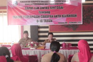 Disdukcapil Bolsel Gelar Rapat Tim Lintas Sektor