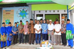 004103100_1448285392-Untitled-1