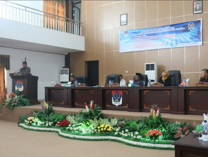 Penyampaian 7 Ranperda, Bupati Aspresiasi Dewan Boltim