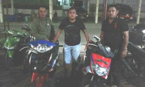 Penyidik Bersama Barang Bukti 2 Unit Sepeda Motor Honda Blade