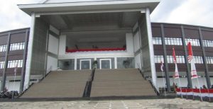 Gedung-DPRD-Sulut-3-tampak-depan
