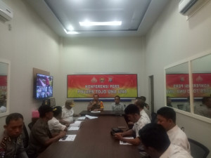 Kapolres Saat pimpin Komferensi pers terkait penanganan kasus selama 2019
