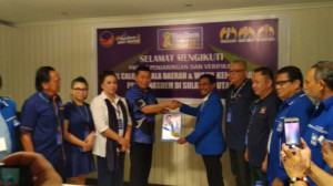 Sehan Landjar saat mendaftar sebagai bakal calon wakil gubernur sulut di partai nasdem Sehan Landjar saat mendaftar sebagai bakal calon wakil gubernur sulut di partai nasdem