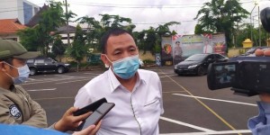 dianggap-tak-netral-di-pilkada-surabaya-wali-kota-risma-diadukan-ke-polda-jatim