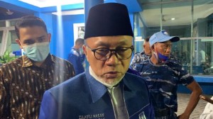 ketua-umum-pan-zulkifli-hasan_169