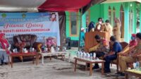 Foto Adve Bupati Yasti Letakan Batu Pertama Pembangunan STIT 2