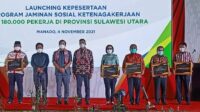 Foto Adve Penerimaan Piagam Penghargaan BPJS 2