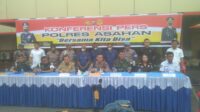 Gelar Konferensi Pers,Ungkap Kasus Tertangkap Tiga Pelaku Pencurian 50 Batang Besi Rel Kreta Api