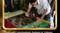 Bupati Labuhanbatu Selatan H. Edimin meresmikan Masjid Al-Ikhlas Dusun Simaninggir Desa Sosopan Kecamatan Kotapinang Labuhanbatu Selatan