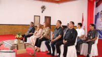 Wali Kota Kotamobagu, Ir. Hj. Tatong Bara mengikuti Silaturahmi antara Pemerintah Kota Kotamobagu, Yayasan Pendidikan Kotamobagu Mandiri (YPKM) Universitas Komputer Indonesia (Unikom) Bandung dan Universitas Dumoga Kotamobagu yang dilaksanakan secara Zoom Meeting, di Aula rumah dinas Wali Kota Kotamobagu, Jumat (24/3).