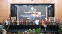 Caption Foto : Bupati Minahasa Selatan Franky Donny Wongkar, SH hasil pemeriksaan keuangan daerah dari BPK RI dengan meraih opini WTP, di Kantor BPK Perwakilan Provinsi Sulawesi Utara di Manado, Senin, 15 Mei 2023.