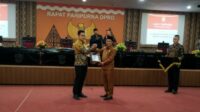 Gambar : Bupati Kendal Serahkan KUA-PPAS 2024 ke DPRD, Refocusing Anggaran 2023 Jadi Sorotan (13/7/2023).