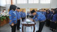 Wali Kota, Ir. Hj. Tatong Bara menghadiri pengukuhan Dewan Pengurus Korps Pegawai Republik Indonesia (KORPRI) Kota Kotamobagu Periode 2023–2028, Senin (24/7).