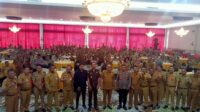 Penjabat (PJ) Bupati Bolmong Ir. Limi mokodompit MM bersama Sekretaris daerah Tahlis Galang, menghadiri Rapat Koordinasi Pengawasan Anggaran Pendapatan Belanja Desa (APBDes) digelar di Ball Room Hotel Sutan Raja, Kotamobagu, Selasa (25/7/2023).