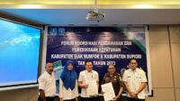 Kepala BPJS Kesehatan Cabang Biak Numfor dan Kajari Biak saat menghadiri kegiatan Forum Koordinasi dengan Pemangku Kepentingan yang ada di Kabupaten Biak Numfor.