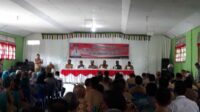 Gambar : Pejabat (Pj) Bupati Bolaang Mongondow Ir, Limi Mokodompit MM, melakukan kunjungan kerja di Kecamatan Lolayanan, bertempat balai pertemuan umum Desa Mopait, Senin (7/8/2023).