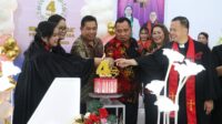 Wabup Minahasa Ikuti Ibadah di Gereja GMIM Petra Sea Warembungan