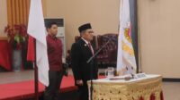 Wali Kota Gorontalo, Marten Taha saat melantik dan melakukan pengambilan sumpah/janji pejabat Pimpinan Tinggi Pratama dilingkungan Pemerintah Kota Gorotalo, yang berlangsung di Banthayo Lo Yiladia, Kamis, (12/10/2023). (Foto : Gean Bagit)