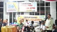 Wali Kota Gorontalo, Marten Taha memberikan sambutan di Launching Kedai Tuli (20 UMKM Penyandang Disabilitas Rungu & Wicara) & Pembukaan Pelatihan Keterampilan Band Musik Netra (Penyandang Disabilitas) yang bertempat di Kelurahan Molosipat U, Kecamatan Sipatana, Rabu, (11/10/2023). (Foto : Humas Istimewa)