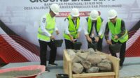 Gubernur Jatim Pimpin Ground Breaking Bangunan Pengendali Banjir Rob Desa Kalibuntu