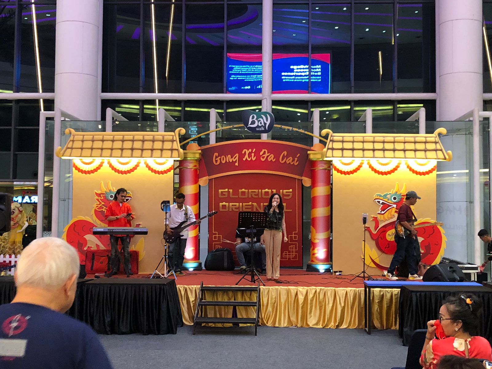 Live Music Mandarin di Baywalk Mall