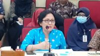 Kepala Dinas Perikanan dan Kehewanan Dinas Pertanian dan Pangan Kota Yogyakarta, Sri Panggarti saat menjelaskan ciri-ciri daging bebas Anthrax, Kamis (14/3/2024). Foto: Clementine Roesiani
