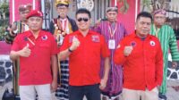 Plt. Ketua DPC PDI Perjuangan Kabupaten Buton Tengah, Sa’al Musrimin Haadi, Memakai kemeja Merah, kacamata Hitam. Foto Muhammad Shabuur Plt. Ketua DPC PDI Perjuangan Kabupaten Buton Tengah, Sa’al Musrimin Haadi, Memakai kemeja Merah, kacamata Hitam. Foto Muhammad Shabuur