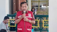 Plt. Ketua PMI Kota Yogyakarta Irjen (Purn) Haka Astana saat memaparkan tentang kegiatan PMI.