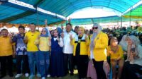 Foto Bersama Rum Pagau dan Ibu Syaidah Rusli Habibie serta pengurus dan Simpatisan Partai Golkar lainnya usai pelaksanaan Kampanye Dialogis Perdana Rabu (25/09/2024) (Foto Istimewa)