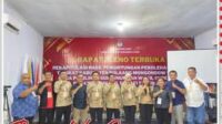 Foto Penyelenggara KPUD,Bawaslu bersama LO saat Rapat Pleno Tingkat Kabupaten.