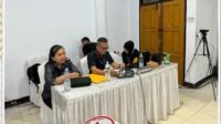 Foto Jajaran Pimpinan Bawaslu Bolmut saat mengikuti Rapat Pleno Tingkat Kabupaten.